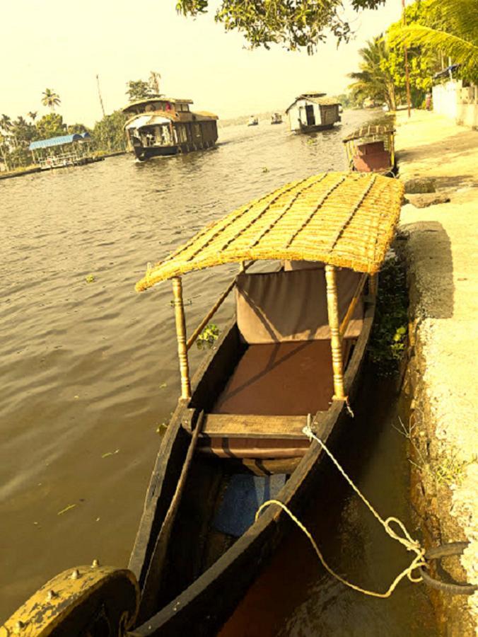 Aham Yoga Nest Bed & Breakfast Alappuzha Exterior foto