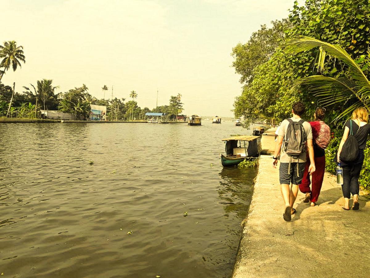 Aham Yoga Nest Bed & Breakfast Alappuzha Exterior foto